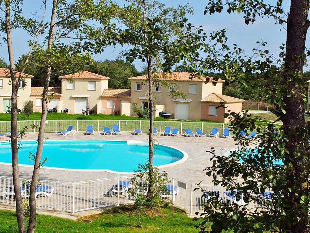 Nouvel Location D'Un Bel Appart T2 Climatise Et Meuble Au Rdch Avec Piscine Dans Residence Les Melody Santa-Maria-Poggio  Dış mekan fotoğraf